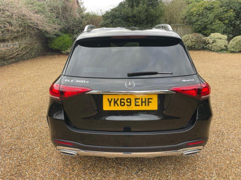 Mercedes-Benz GLE 2.0 GLE300d AMG Line (Premium) SUV 5dr Diesel G-Tronic 4MATIC Euro 6 (s/s) 13