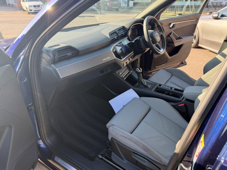 Audi Q3 1.4 TFSIe 45 S line 5dr Petrol Plug-in Hybrid S Tronic Euro 6 13kWh (245ps) 42