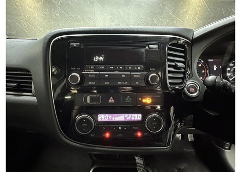 Mitsubishi Outlander 2.2 DI-D 3 SUV 5dr Diesel Manual 4WD Euro 6 (s/s) (147 ps) 59