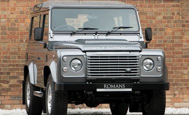 Land Rover Defender 90 TD XS Station Wagon 1