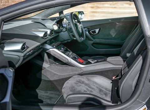 Lamborghini Huracan LP610-4 13