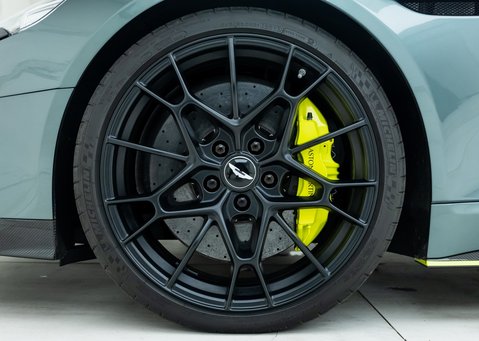 Aston Martin Rapide AMR V12