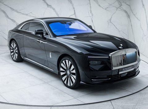 Rolls-Royce Spectre 8