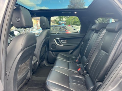 Land Rover Discovery Sport 2.0 TD4 HSE Black Auto 4WD Euro 6 (s/s) 5dr 28