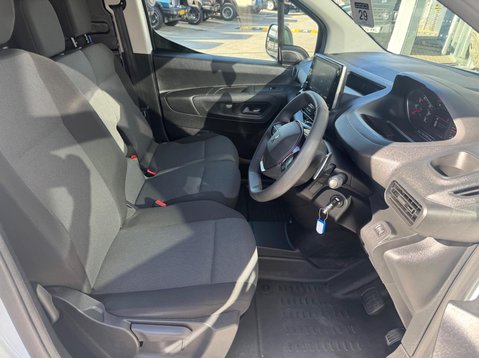 Peugeot Partner BLUEHDI PROFESSIONAL PREMIUM PLUS L1 16