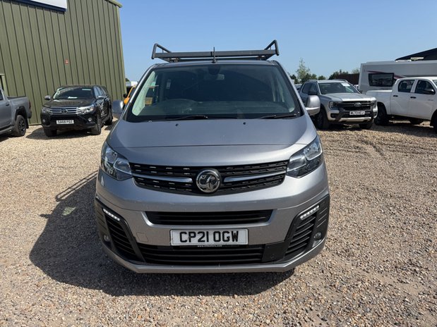 Vauxhall Vivaro Crew Cab LWB L2H1 Low Roof Sportive 2900 Air Con Sensors EURO 6 NO VAT 4