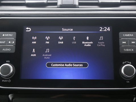 Nissan LEAF 40kWh N-Connecta Auto 5dr 16