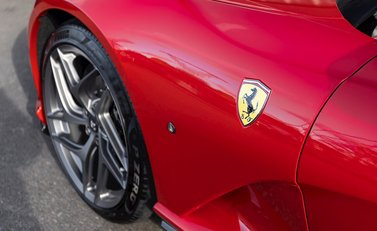 Ferrari 812 Superfast 25