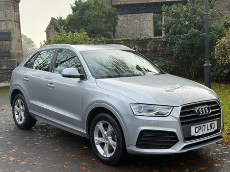 Audi Q3 TFSI SPORT 1
