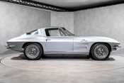 Chevrolet Corvette Stingray SPLIT WINDOW MANUAL FUELIE. FULL RESTO. MATCHING NUMBERS. IMMACULATE. 7