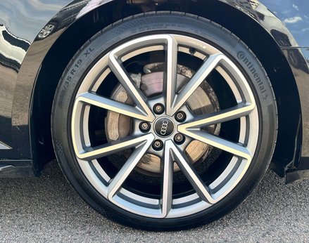 Audi A4 2.0 A4 Black Edition 40 TDI Semi-Auto 5dr 16