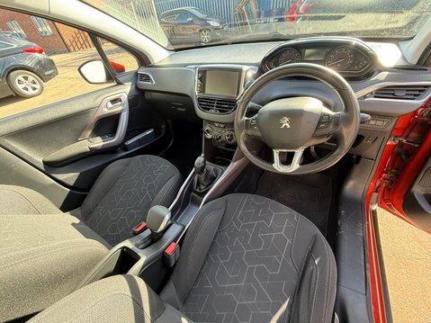 Peugeot 2008 1.2 PureTech Active Euro 6 5dr 11