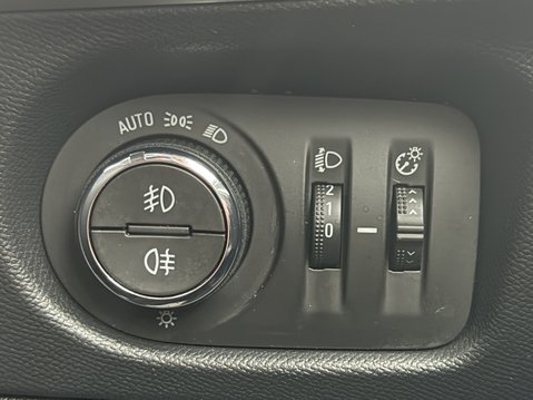 Vauxhall Mokka 100kW Elite Nav Premium 50kWh 5dr Auto 29