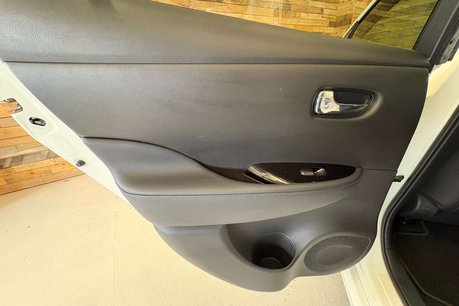 Nissan LEAF 40kWh N-Connecta Hatchback 5dr Electric Auto (150 ps) 52