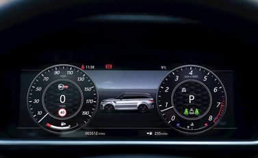 Land Rover Range Rover Sport 5.0 SVR Urban 18