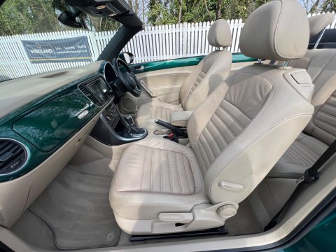 Volkswagen Beetle DESIGN TSI BLUEMOTION TECHNOLOGY DSG 54