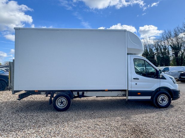 Ford Transit Luton XLWB L4H1 Leader 350 Ecoblue Tail Lift SELECT 5