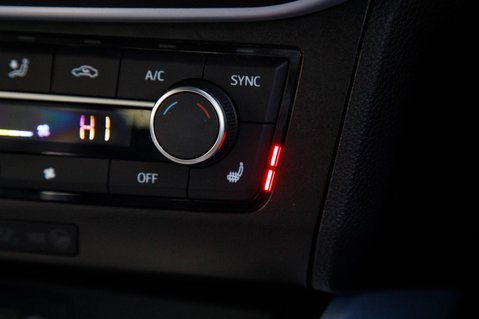 SEAT Arona ECOTSI FR SPORT DSG 40