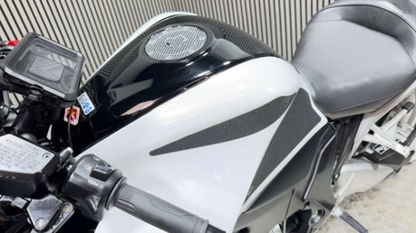 Honda VFR1200F 2010 VFR 1200 ONLY 22K LONG MOT SPORTS TOURER 1200CC 15