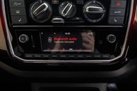 Volkswagen Up GTI 23