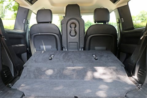 Defender 90 Commercial 7