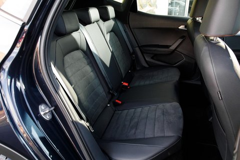 SEAT Arona ECOTSI FR SPORT 37