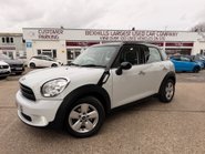Mini Countryman COOPER 1