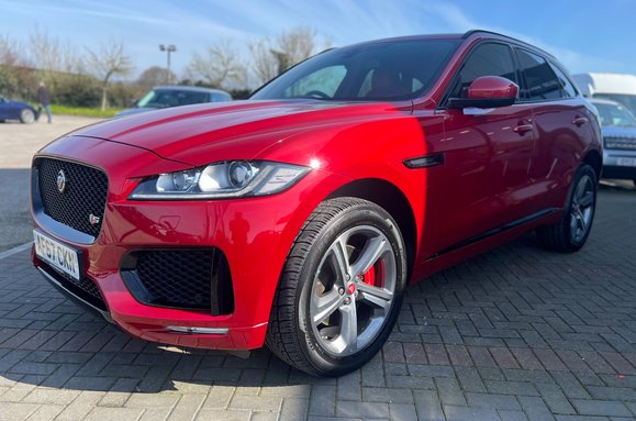 Jaguar F-Pace 3.0 V6 D300S AWD AUTO 15