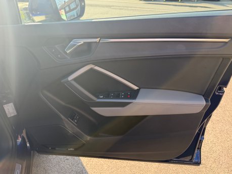 Audi Q3 1.4 TFSIe 45 S line 5dr Petrol Plug-in Hybrid S Tronic Euro 6 13kWh (245ps) 30