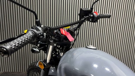 Mutt Hilts 2021 ONLY 529 MILES 1 OWNER WARRANTY 125CC SCRAMBLER 38