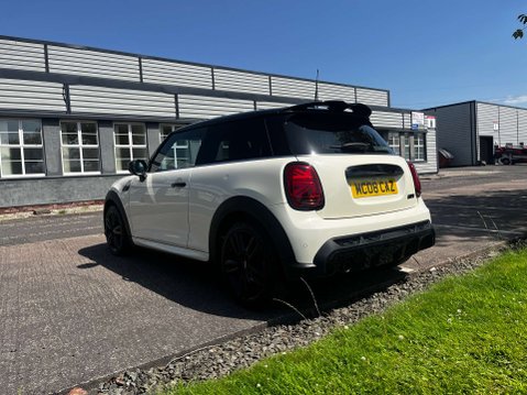 Mini Hatch 1.5 Cooper Sport 3dr 25