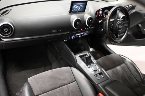 Audi A3 1.5 A3 Sportback 35 TFSI Sport 5dr 18