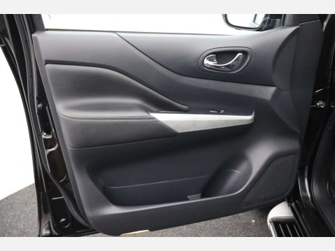 Nissan Navara 2.3 Navara Tekna dCi Auto 4WD 5dr 41