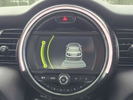 Mini Hatch 1.5 Cooper Hatchback 5dr Petrol Steptronic Euro 6 (s/s) (136 ps) 30