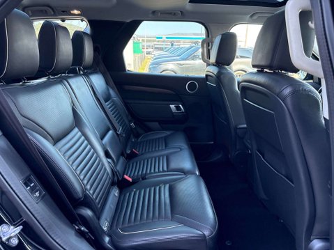 Land Rover Discovery 3.0 Discovery HSE SDV6 Auto 4WD 5dr 16