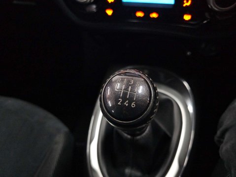 Nissan Juke 1.2 Juke N-Connecta DiG-T 5dr 61