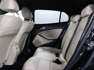 Mercedes-Benz GLA GLA 200 SE 41