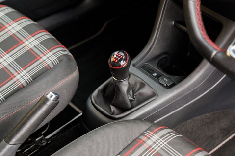 Volkswagen Up GTI 21