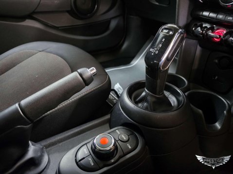 Mini Hatch 1.5 Cooper Classic Steptronic Euro 6 (s/s) 5dr 28