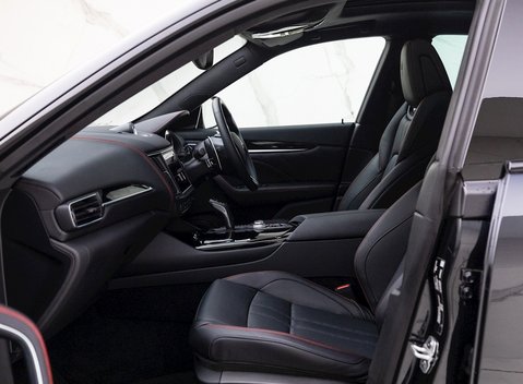 Maserati Levante GranSport Sportivo X Special Edition 14