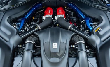 Ferrari Portofino 38