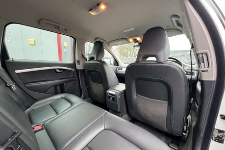 Volvo XC70 2.4 D5 SE Lux Estate 5dr Diesel Auto AWD Euro 6 (s/s) (220 ps) 34