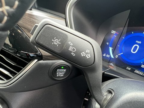Ford Kuga 2.5 Duratec 14.4kWh Vignale SUV 5dr Petrol Plug-in Hybrid CVT Euro 6 (s/s) 22