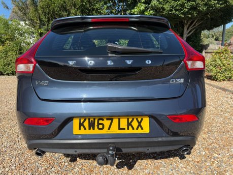 Volvo V40 2.0 D3 Inscription Auto Euro 6 (s/s) 5dr 9