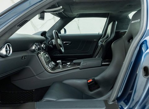 Mercedes-Benz SLS AMG 15