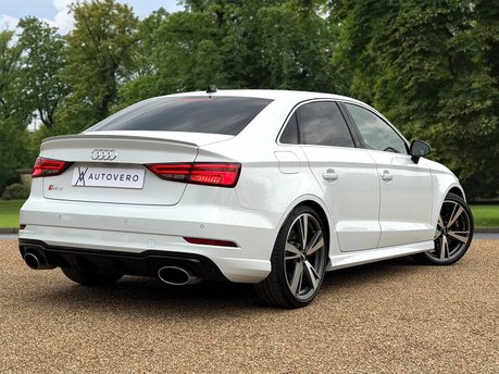 Audi A3 RS 3 QUATTRO 5