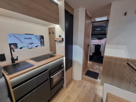 Pilote P720U Evidence 2026 MODEL 7