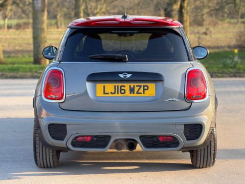 Mini Hatch 2.0 John Cooper Works 3dr 7