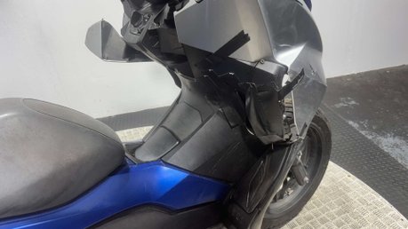 Honda Forza 125 NSS 2018 SPARES OR REPAIR PROJECT SCOOTER LEARNER BIKE 125CC 14