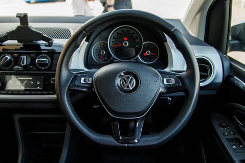Volkswagen Up HIGH UP TSI BLUEMOTION TECHNOLOGY 20